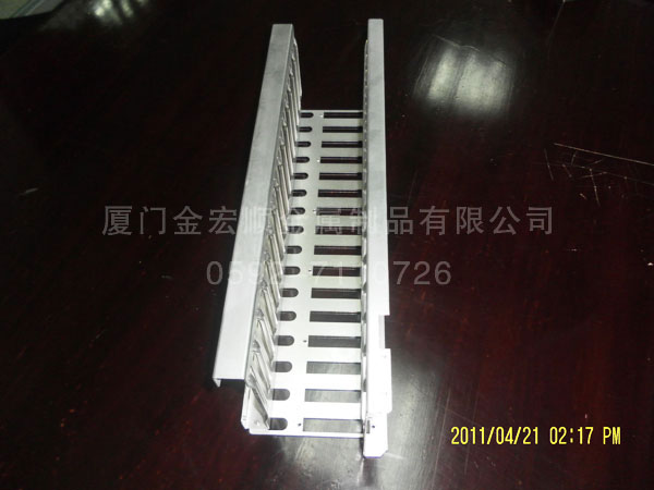 交換機(jī)、收發(fā)器網(wǎng)管機(jī)箱系列5