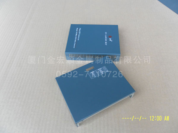 交換機(jī)、收發(fā)器網(wǎng)管機(jī)箱系列15