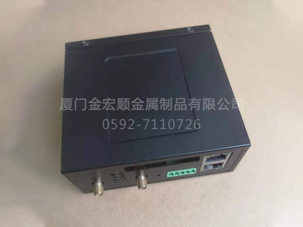工業(yè)路由器機殼2